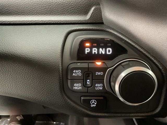 2025 RAM 1500 Big Horn Crew Cab 4x4 5'7' Box