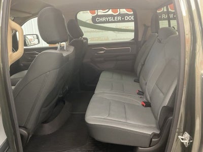 2020 RAM 1500 Big Horn Crew Cab 4x4 5'7' Box