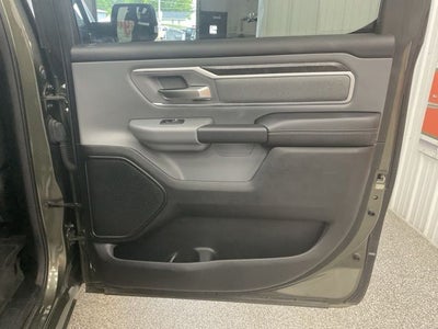 2020 RAM 1500 Big Horn Crew Cab 4x4 5'7' Box