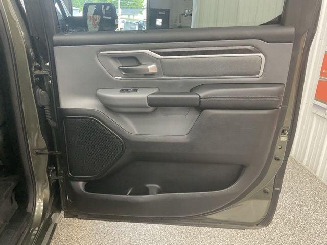 2020 RAM 1500 Big Horn Crew Cab 4x4 5'7' Box