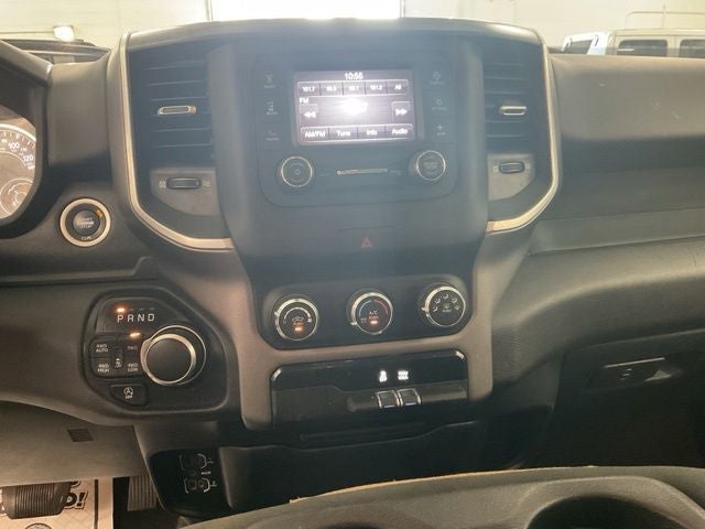 2021 RAM 1500 Big Horn Crew Cab 4x4 5'7' Box