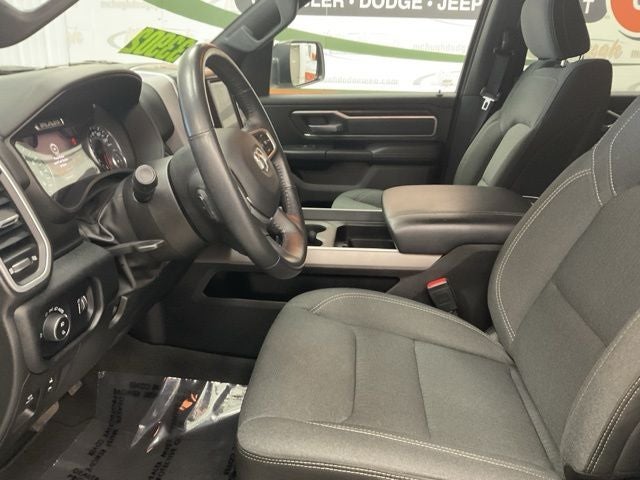 2022 RAM 1500 Big Horn Crew Cab 4x4 5'7' Box