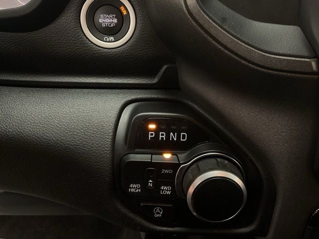 2021 RAM 1500 Tradesman Crew Cab 4x4 5'7' Box