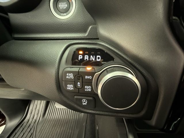 2025 RAM 1500 Big Horn Crew Cab 4x4 5'7' Box