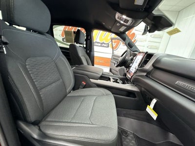 2025 RAM 1500 Big Horn Crew Cab 4x4 5'7' Box