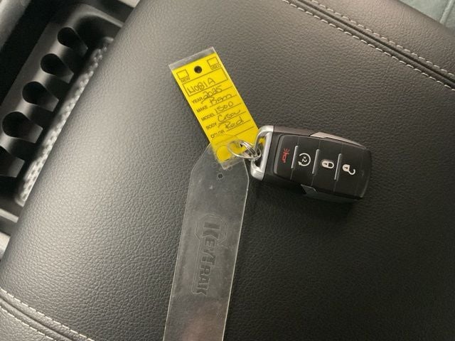 2025 RAM 1500 Big Horn Crew Cab 4x4 5'7' Box