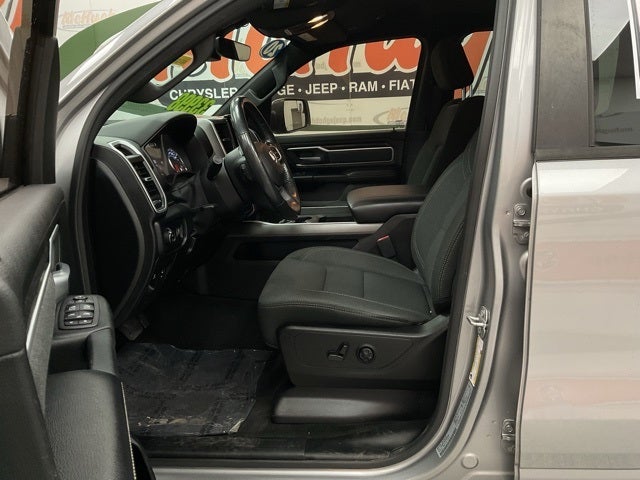 2020 RAM 1500 Big Horn Crew Cab 4x4 5'7' Box