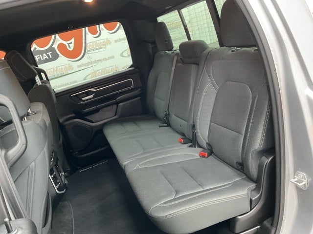 2020 RAM 1500 Big Horn Crew Cab 4x4 5'7' Box