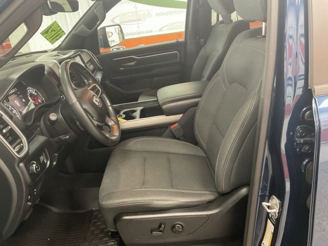 2021 RAM 1500 Big Horn Crew Cab 4x4 5'7' Box