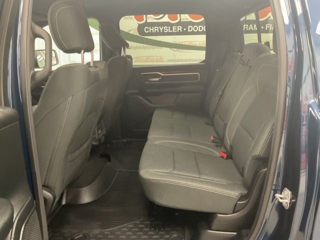 2021 RAM 1500 Big Horn Crew Cab 4x4 5'7' Box