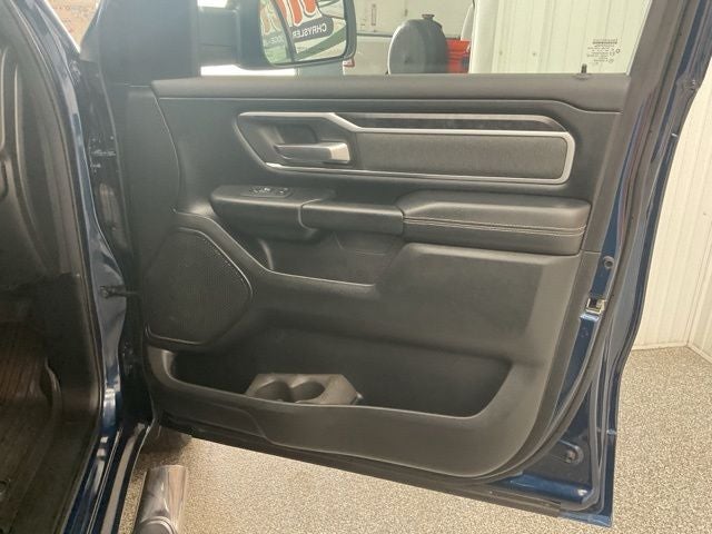 2021 RAM 1500 Big Horn Crew Cab 4x4 5'7' Box