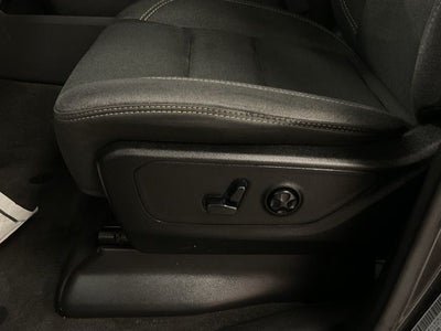 2020 RAM 1500 Big Horn Crew Cab 4x4 5'7' Box