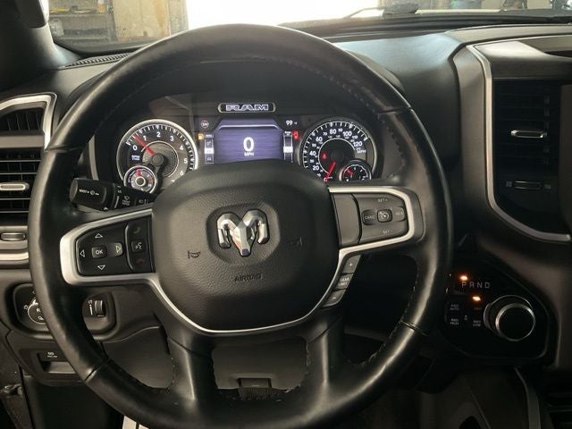 2020 RAM 1500 Big Horn Crew Cab 4x4 5'7' Box