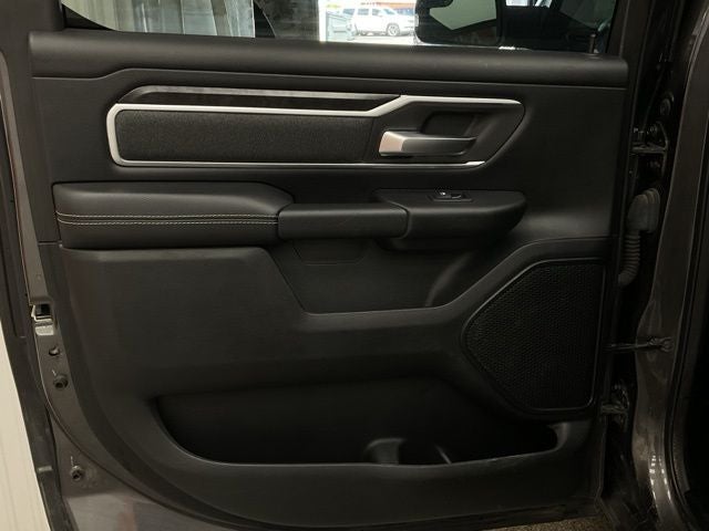 2020 RAM 1500 Big Horn Crew Cab 4x4 5'7' Box