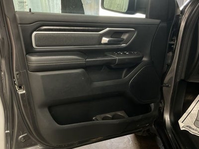 2020 RAM 1500 Big Horn Crew Cab 4x4 5'7' Box