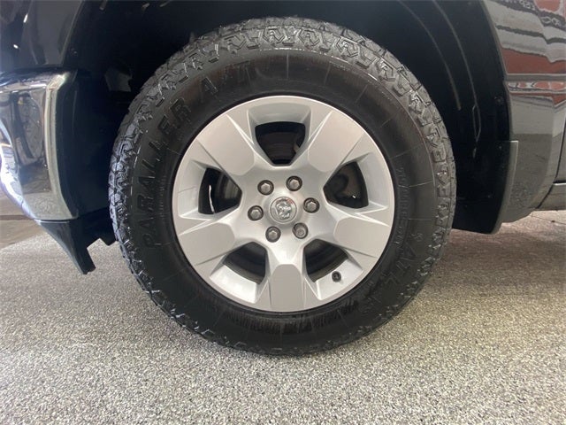 2020 RAM 1500 Big Horn Crew Cab 4x4 5'7' Box