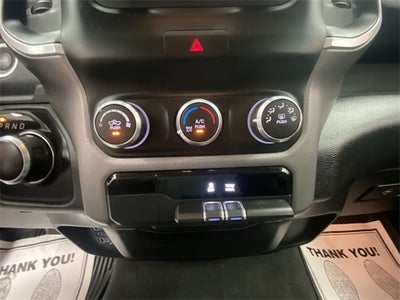 2020 RAM 1500 Big Horn Crew Cab 4x4 5'7' Box