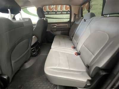 2020 RAM 1500 Big Horn Crew Cab 4x4 5'7' Box