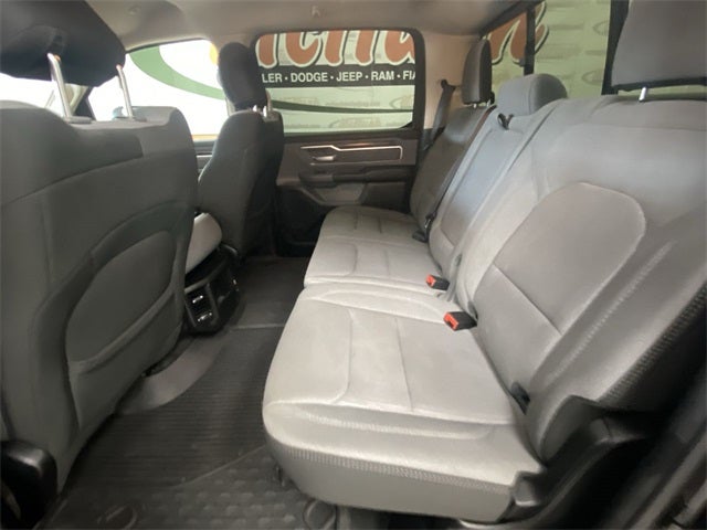 2020 RAM 1500 Big Horn Crew Cab 4x4 5'7' Box