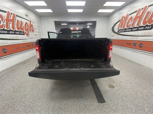 2020 RAM 1500 Big Horn Crew Cab 4x4 5'7' Box