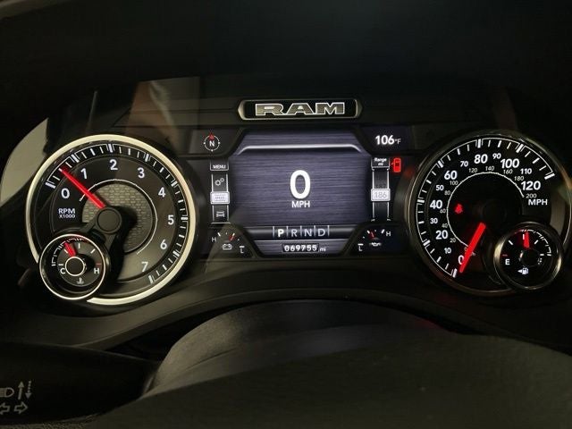 2021 RAM 1500 Big Horn Crew Cab 4x4 5'7' Box