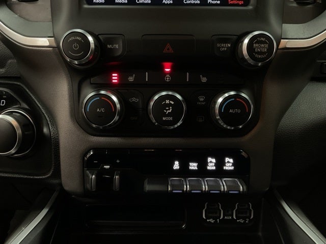 2021 RAM 1500 Big Horn Crew Cab 4x4 5'7' Box