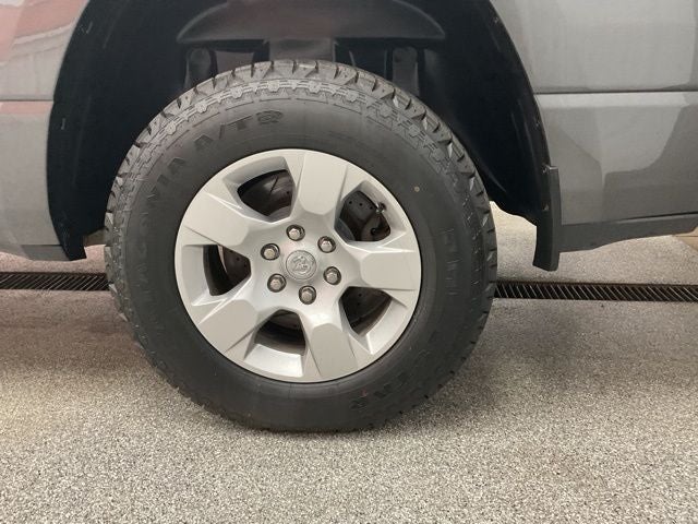 2020 RAM 1500 Big Horn Crew Cab 4x4 5'7' Box