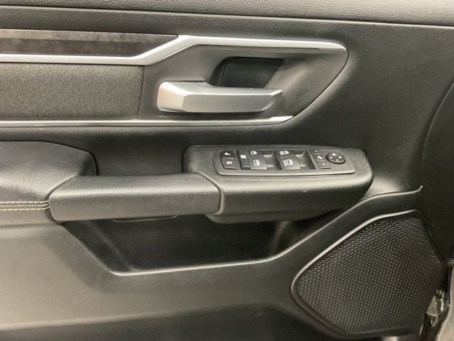 2020 RAM 1500 Big Horn Crew Cab 4x4 5'7' Box