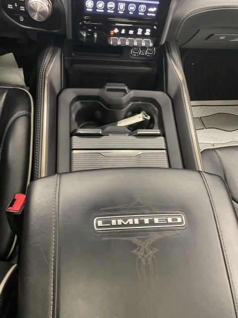 2020 RAM 1500 Limited Crew Cab 4x4 5'7' Box