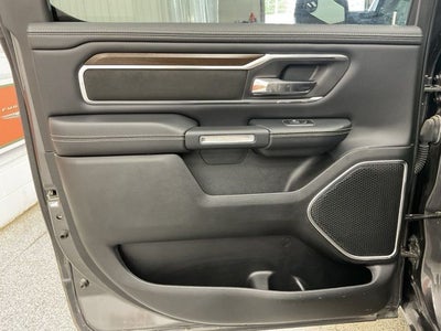 2022 RAM 1500 Laramie Crew Cab 4x4 5'7' Box