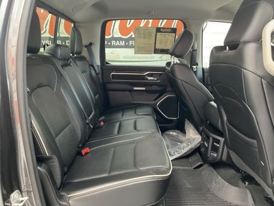 2022 RAM 1500 Laramie Crew Cab 4x4 5'7' Box