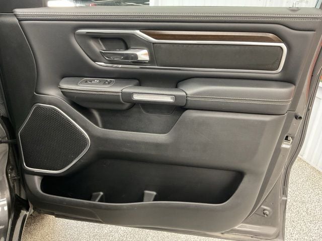 2022 RAM 1500 Laramie Crew Cab 4x4 5'7' Box