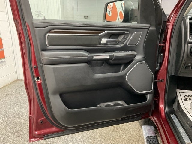 2022 RAM 1500 Laramie Crew Cab 4x4 5'7' Box