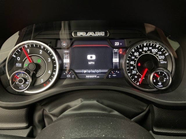 2022 RAM 1500 Laramie Crew Cab 4x4 5'7' Box