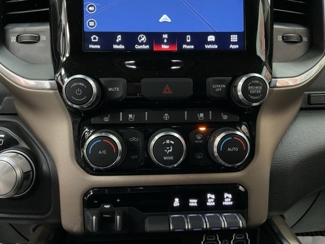 2022 RAM 1500 Laramie Crew Cab 4x4 5'7' Box