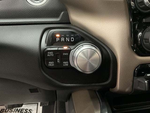 2022 RAM 1500 Laramie Crew Cab 4x4 5'7' Box