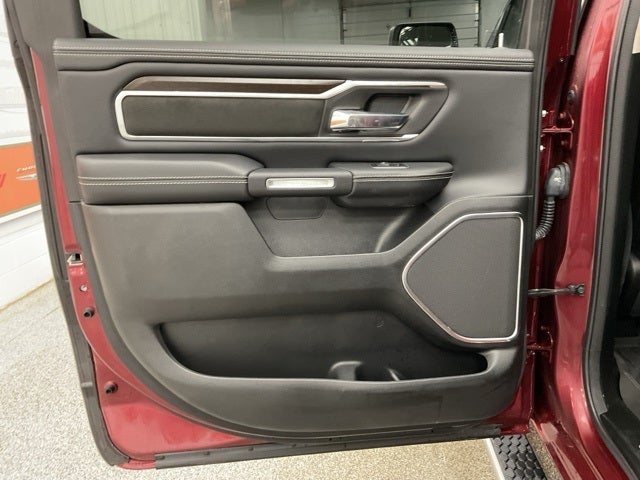 2022 RAM 1500 Laramie Crew Cab 4x4 5'7' Box