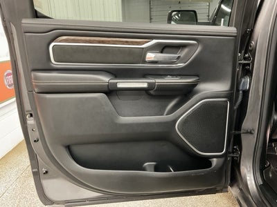 2019 RAM 1500 Laramie Crew Cab 4x4 5'7' Box