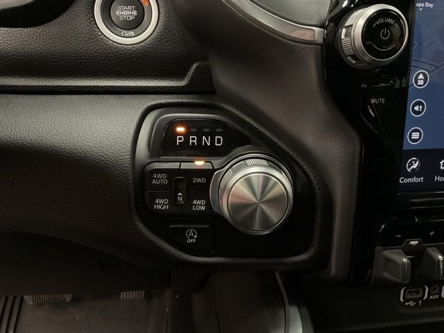 2023 RAM 1500 Laramie Crew Cab 4x4 5'7' Box