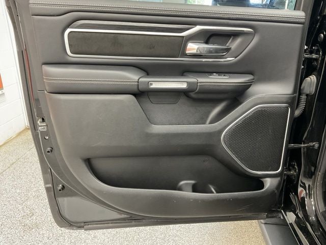 2023 RAM 1500 Laramie Crew Cab 4x4 5'7' Box