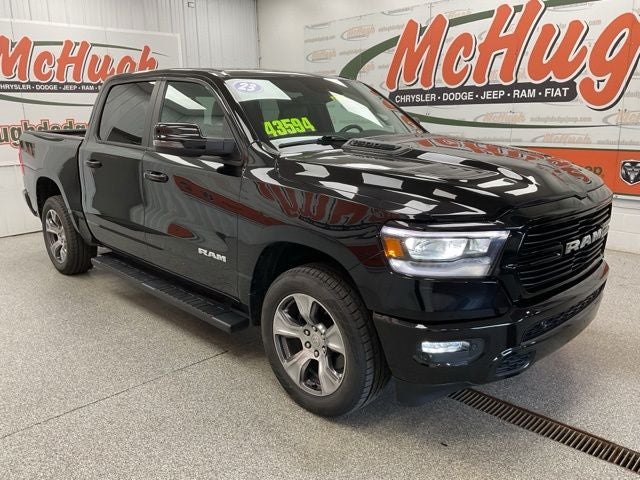 2023 RAM 1500 Laramie Crew Cab 4x4 5'7' Box