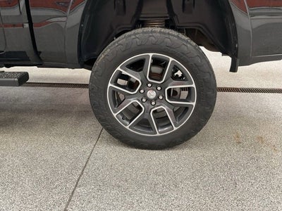 2019 RAM 1500 Laramie Crew Cab 4x4 5'7' Box