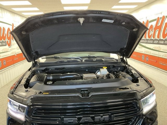 2019 RAM 1500 Laramie Crew Cab 4x4 5'7' Box