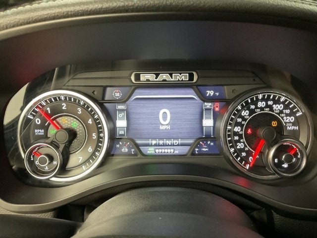 2019 RAM 1500 Laramie Crew Cab 4x4 5'7' Box