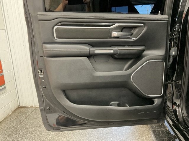 2019 RAM 1500 Laramie Crew Cab 4x4 5'7' Box
