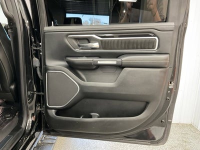 2019 RAM 1500 Laramie Crew Cab 4x4 5'7' Box