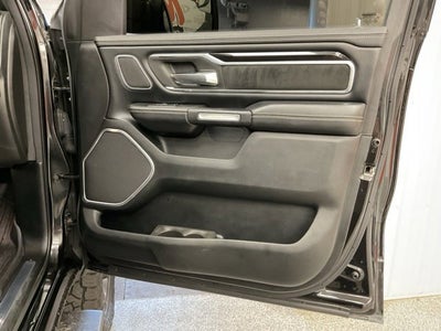 2019 RAM 1500 Laramie Crew Cab 4x4 5'7' Box