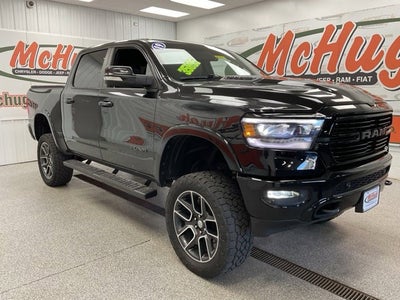 2019 RAM 1500 Laramie Crew Cab 4x4 5'7' Box