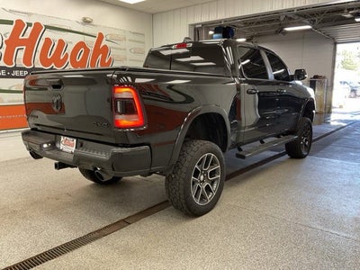 2019 RAM 1500 Laramie Crew Cab 4x4 5'7' Box