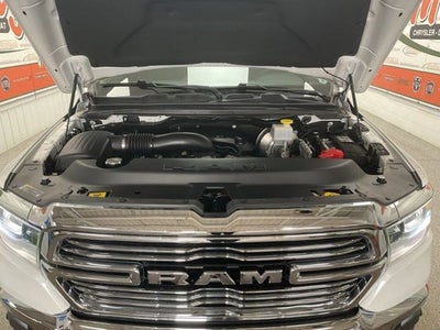 2022 RAM 1500 Laramie Crew Cab 4x4 5'7' Box